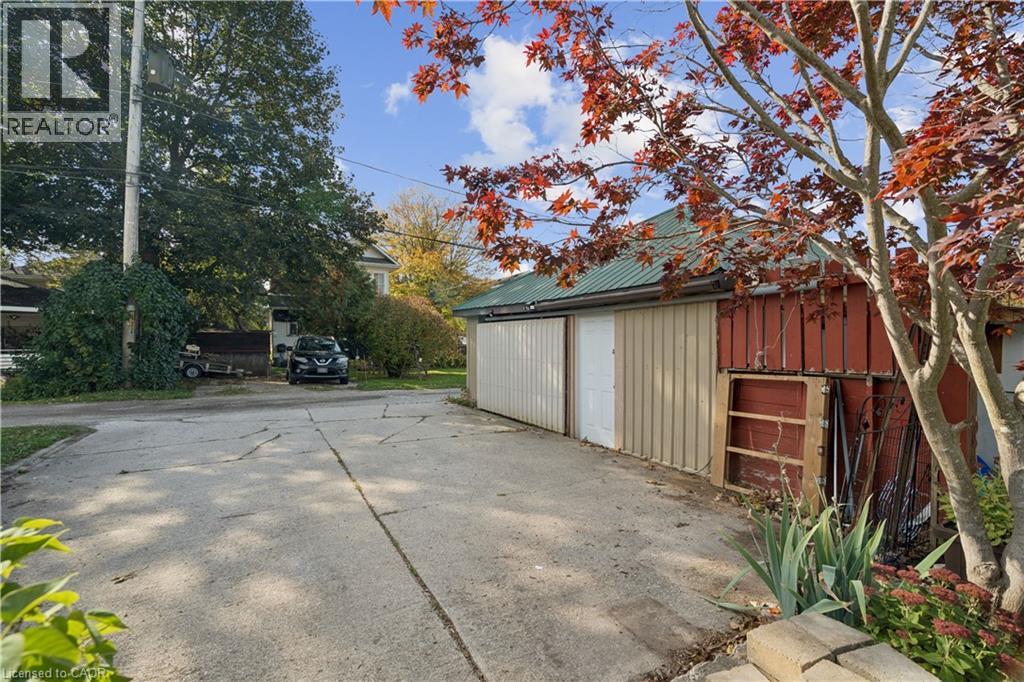 324 Daly Street, Palmerston, Ontario  N0G 2P0 - Photo 41 - 40870047