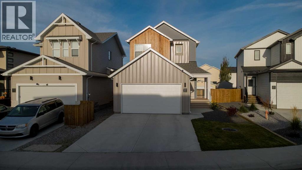 22 Goldenrod Place W