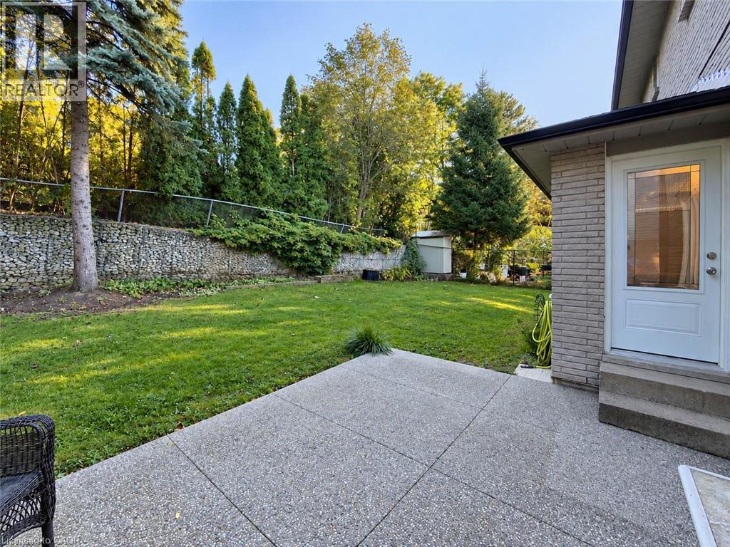 12 Sundrop Court, Ancaster, Ontario  L9K 1G5 - Photo 48 - 40868963