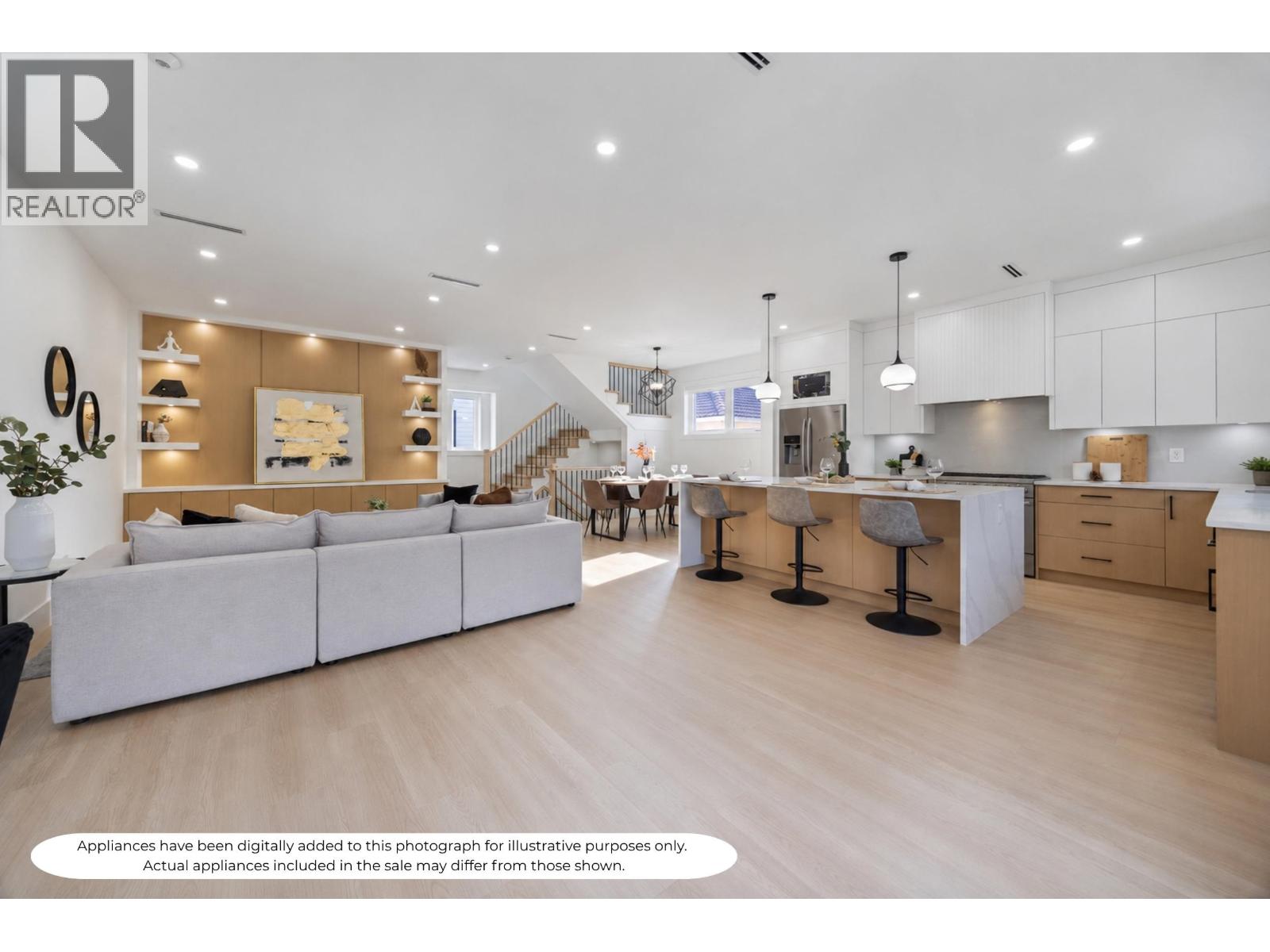 2 7497 HOLLY STREET Burnaby British Columbia Canada V5E2C3 4