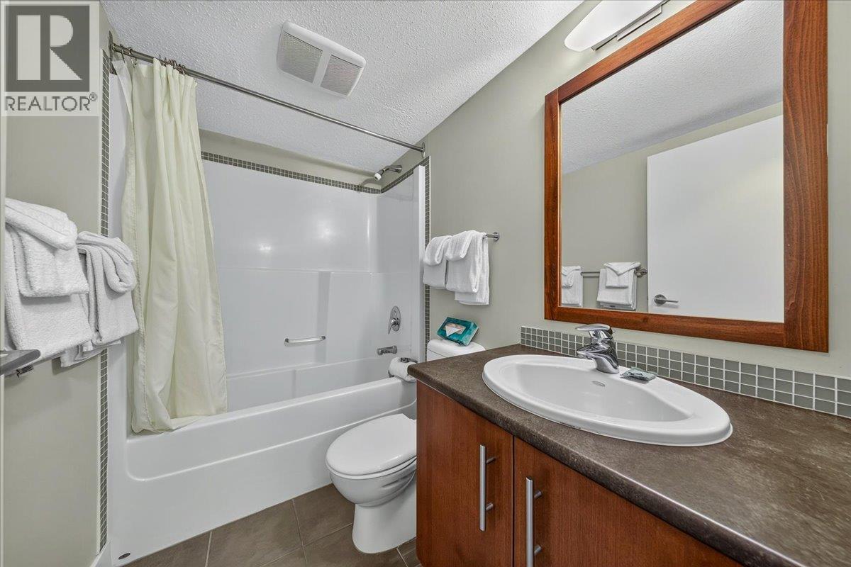 2049 Summit Drive Unit# 413c, Panorama, British Columbia  V0A 1T0 - Photo 14 - 10403183