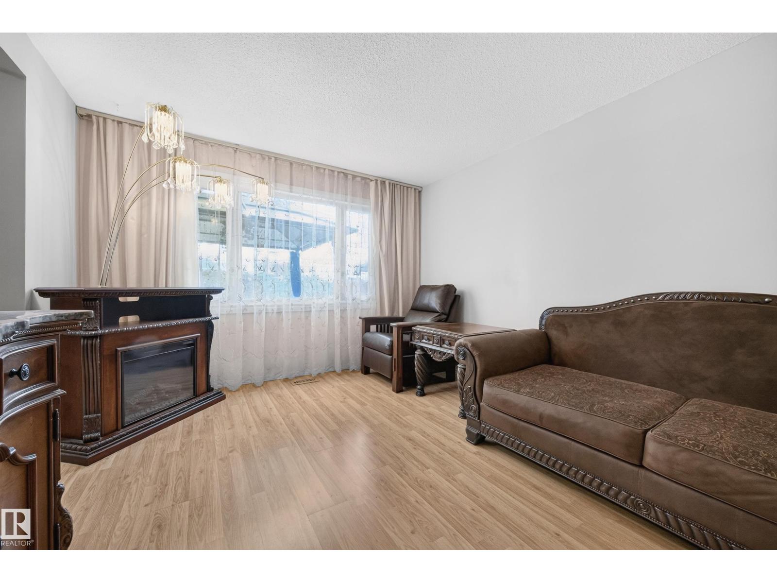 15A CALLINGWOOD CO NW