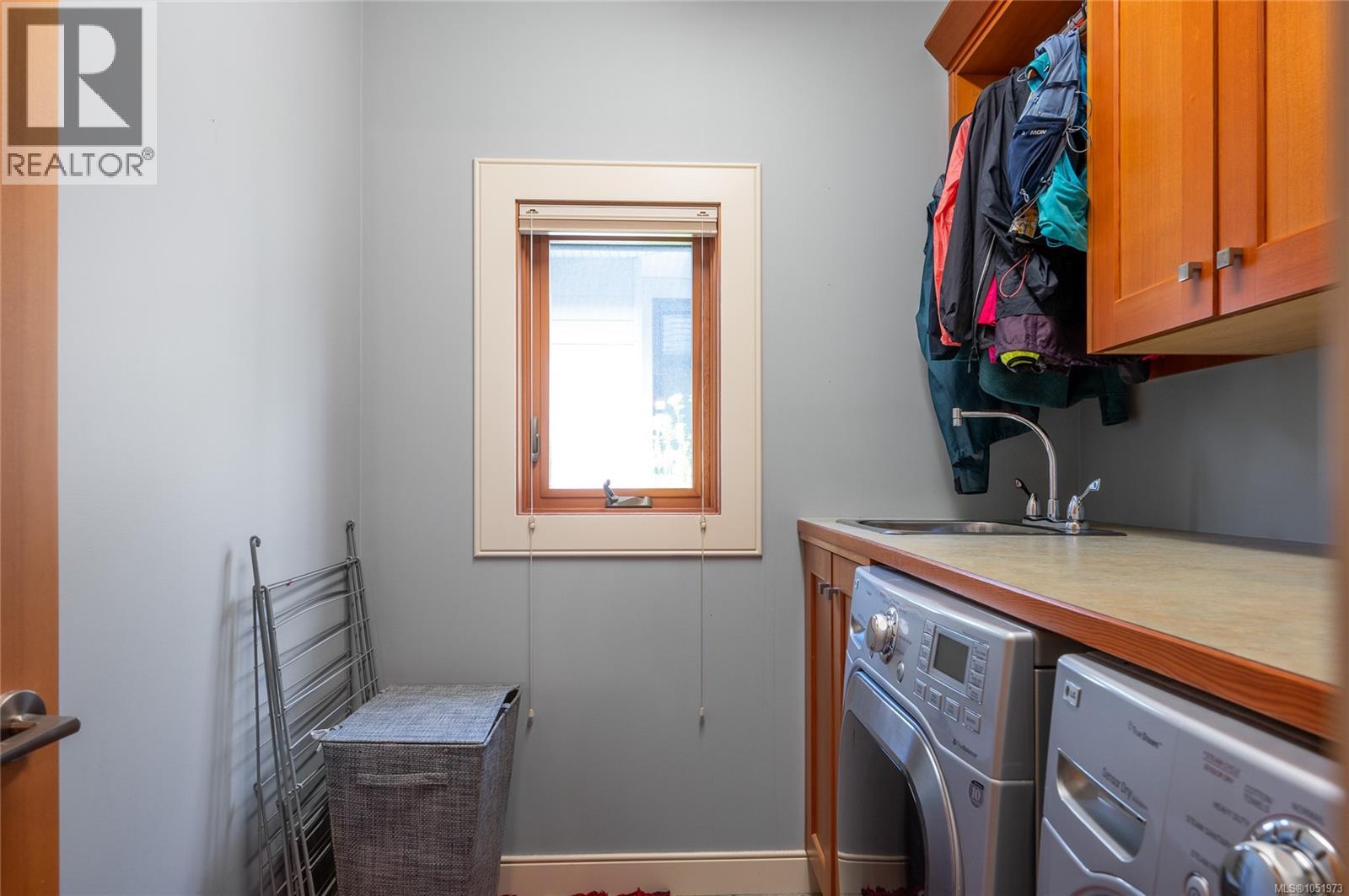 3453 Bradner Cir