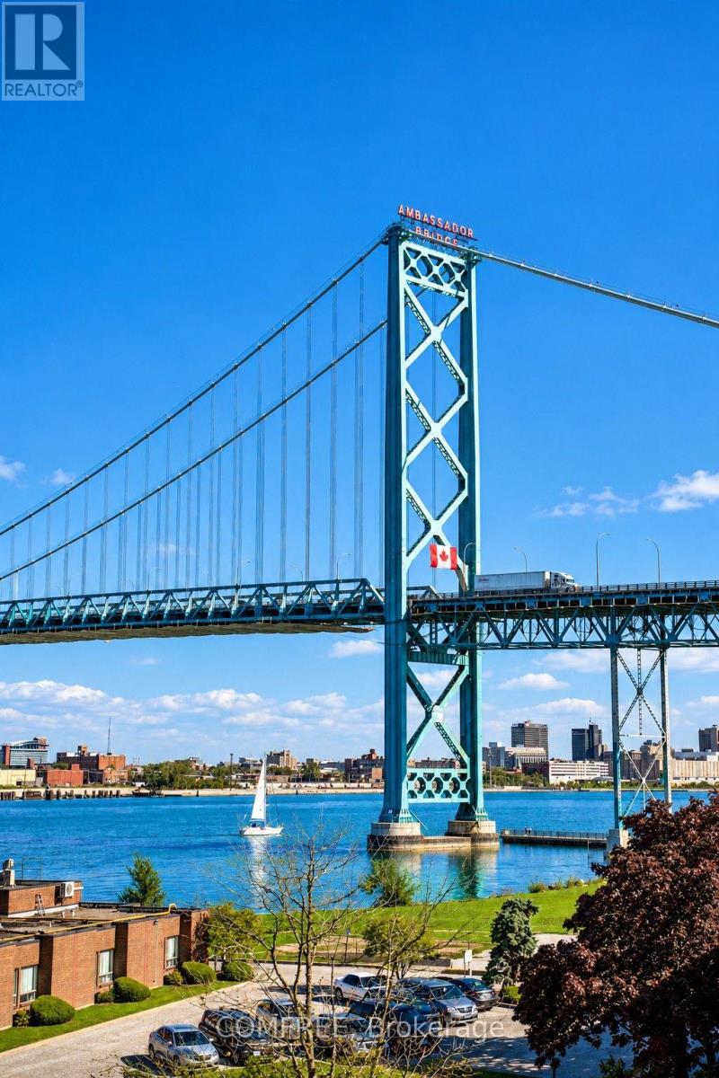 409 - 3000 SANDWICH STREET, windsor, Ontario