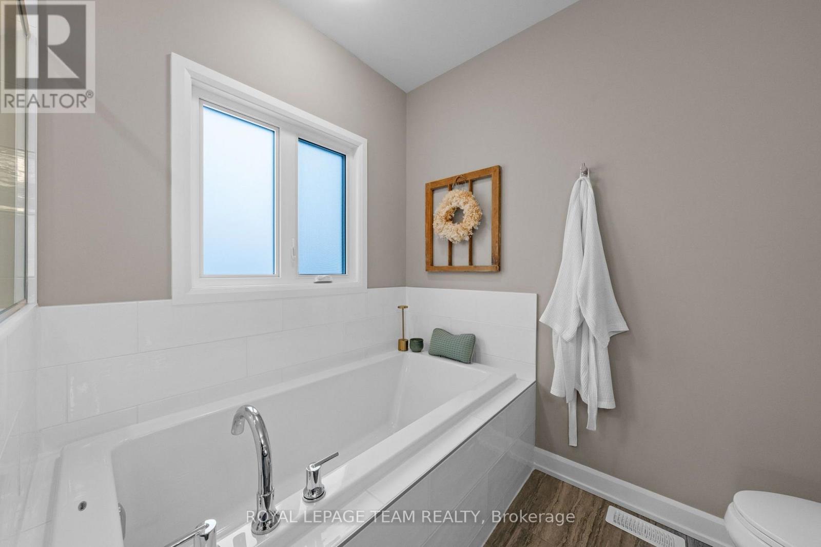 433 Aurora Street, Russell, Ontario  K4R 0L3 - Photo 23 - X13882842