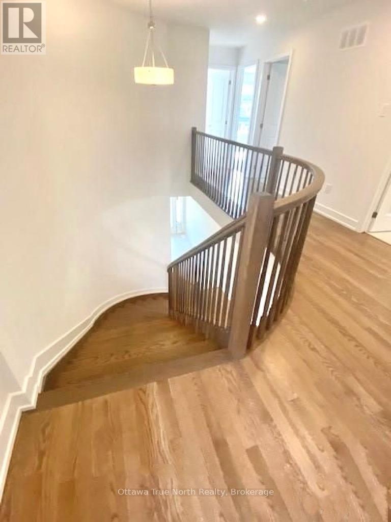 934 Embankment Street, Ottawa, Ontario  K2S 2P6 - Photo 14 - X13882874