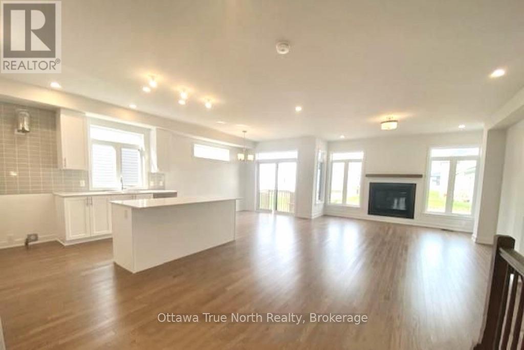 934 Embankment Street, Ottawa, Ontario  K2S 2P6 - Photo 4 - X13882874