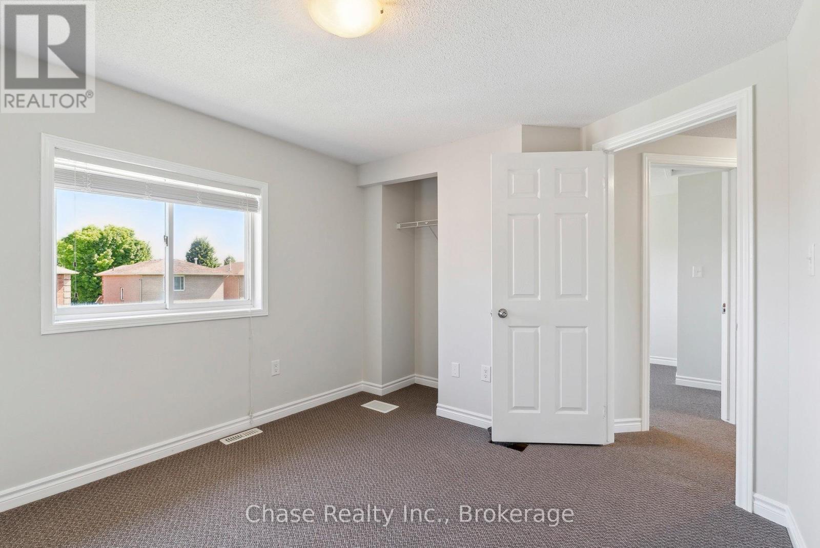 46 Sydenham Wells, Barrie (Georgian Drive), Ontario  L4M 6R4 - Photo 8 - S13882870