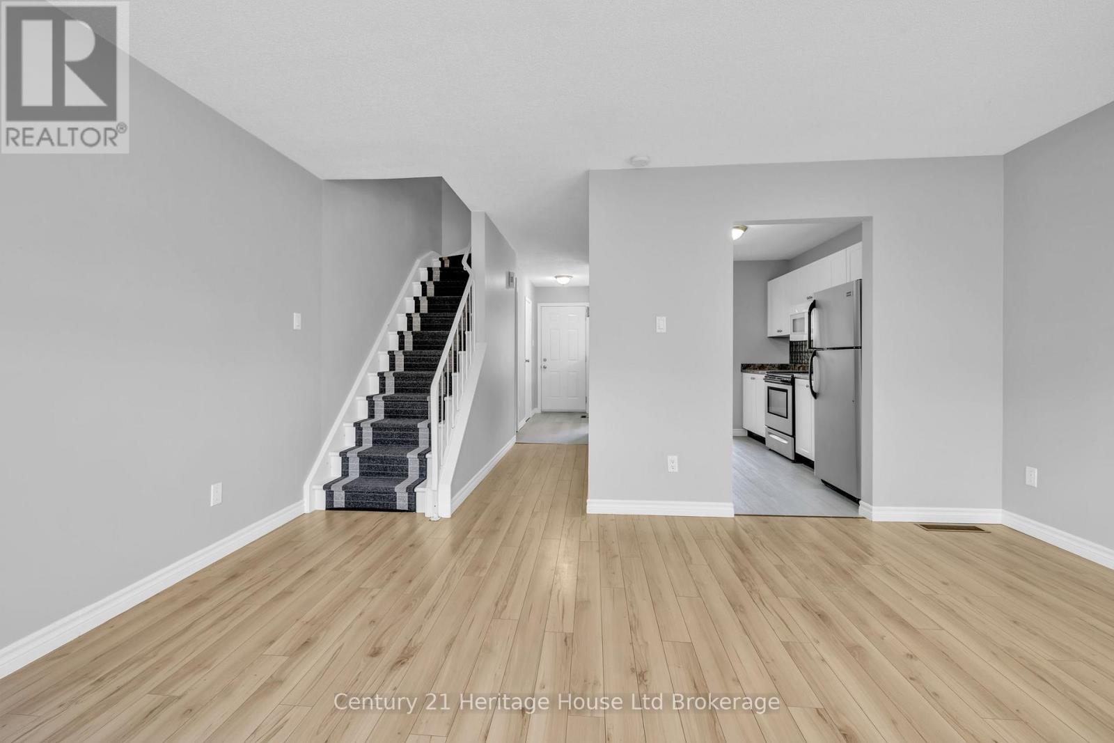 2 - 1135 Nellis Street, Woodstock, Ontario  N4T 1P7 - Photo 4 - X13882920
