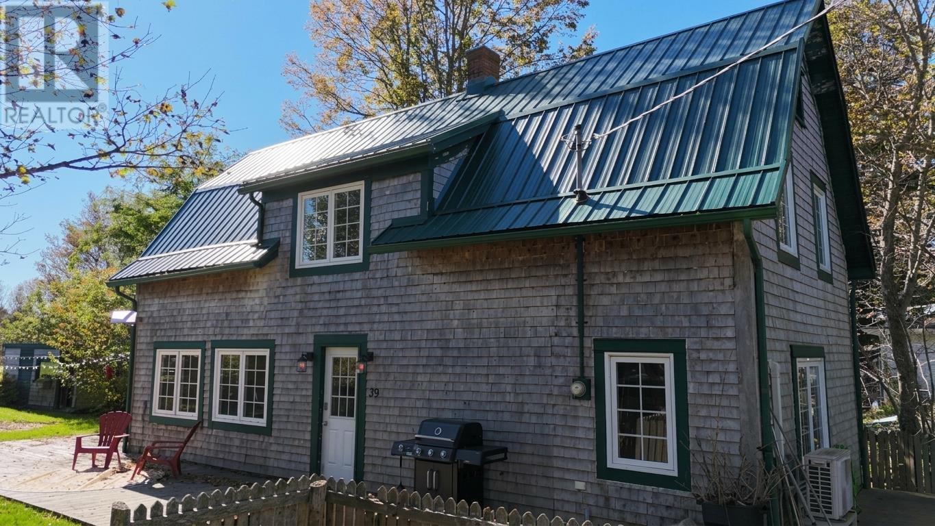 39 Weir Drive, Albany, Prince Edward Island  C0A 1A0 - Photo 2 - 202625635