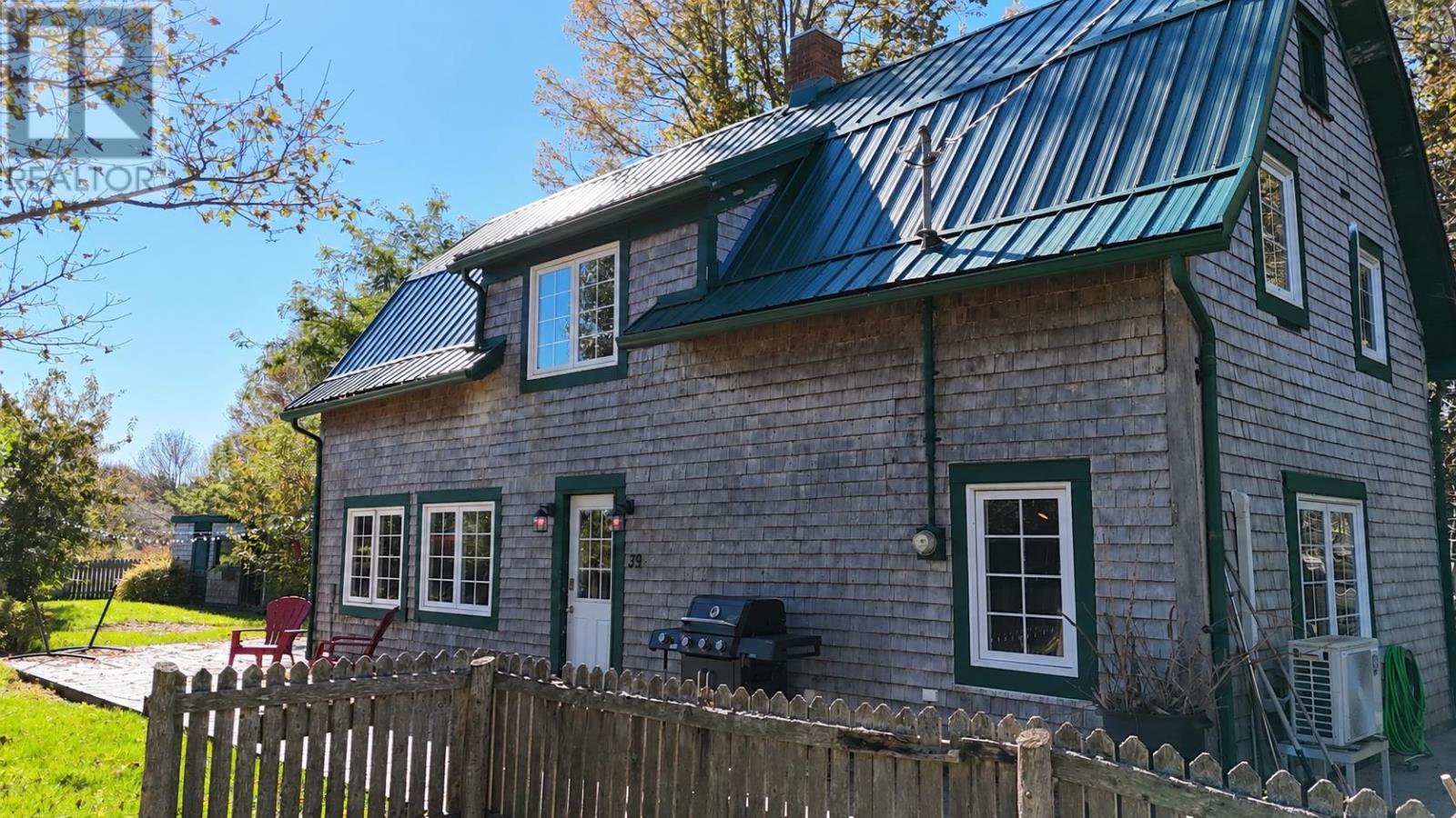 39 Weir Drive, Albany, Prince Edward Island  C0A 1A0 - Photo 3 - 202625635