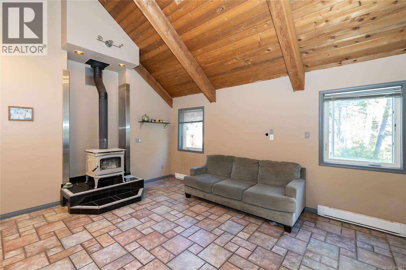 821 Ebadora Lane