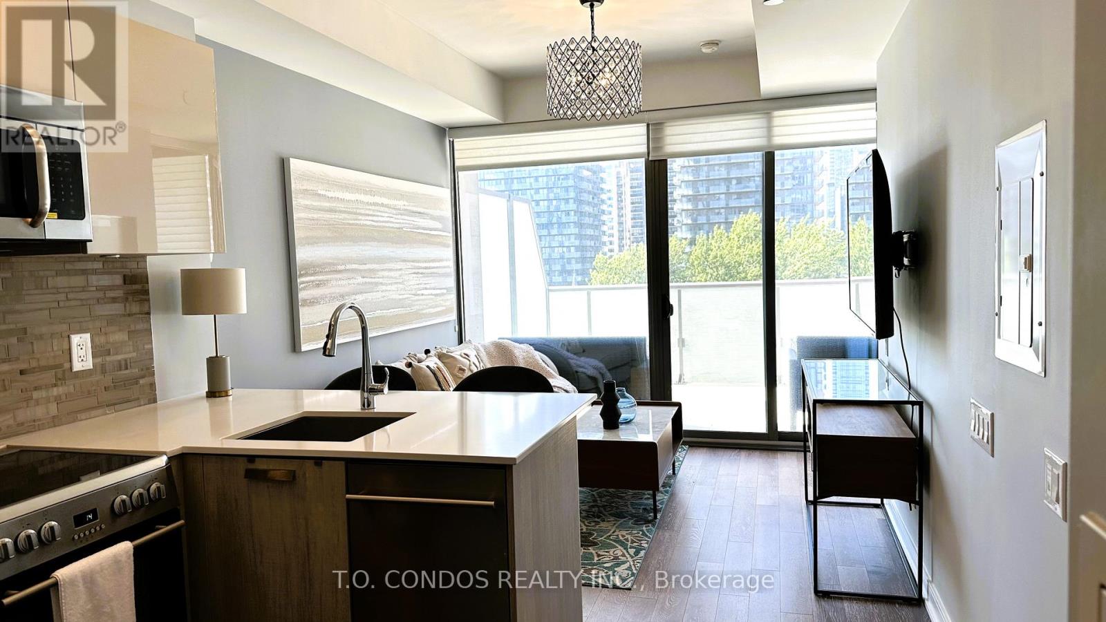 920 - 57 St. Joseph Street, Toronto, Ontario  M5S 0C5 - Photo 3 - C13882780