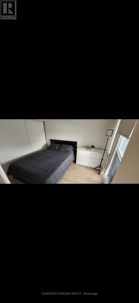 910 - 25 Capreol Court, Toronto, Ontario  M5V 3Z7 - Photo 12 - C13882860
