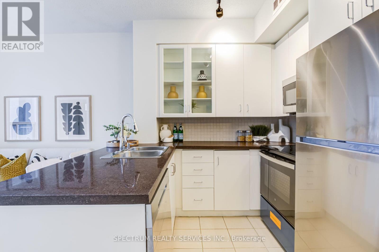 70 Alexander Street, Toronto, Ontario  M4Y 3B6 - Photo 5 - C13882956