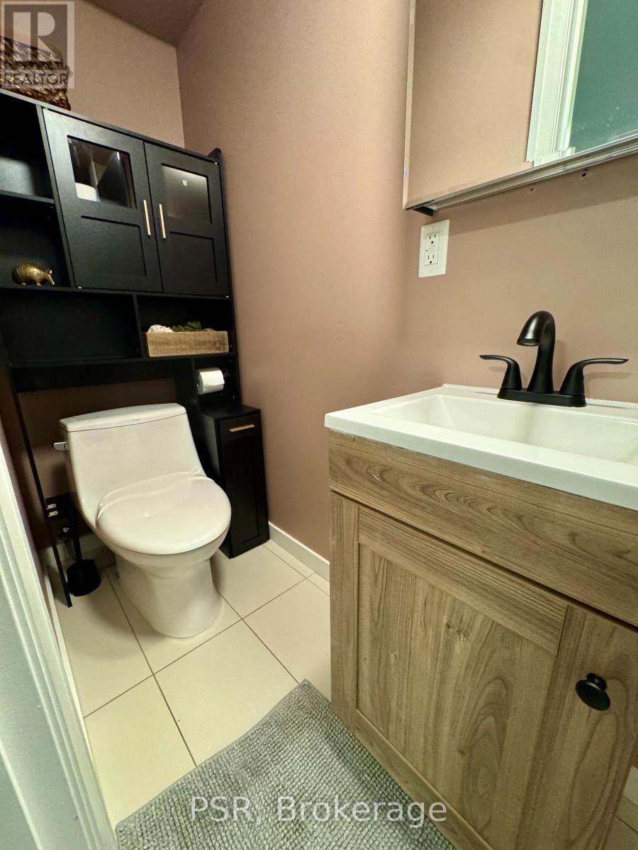 Lower A - 76 Thirty Fifth Street N, Toronto (Long Branch), Ontario  M8W 3K4 - Photo 15 - W13700550