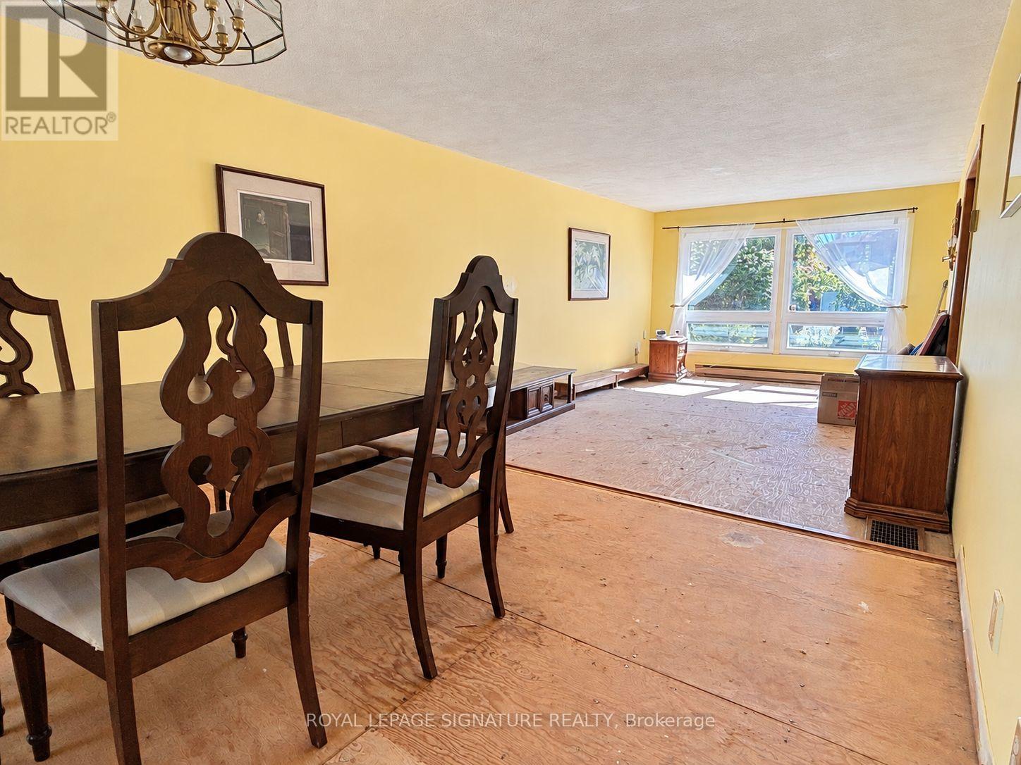 1476 Fieldlight Boulevard, Pickering, Ontario  L1V 2S4 - Photo 2 - E13882880