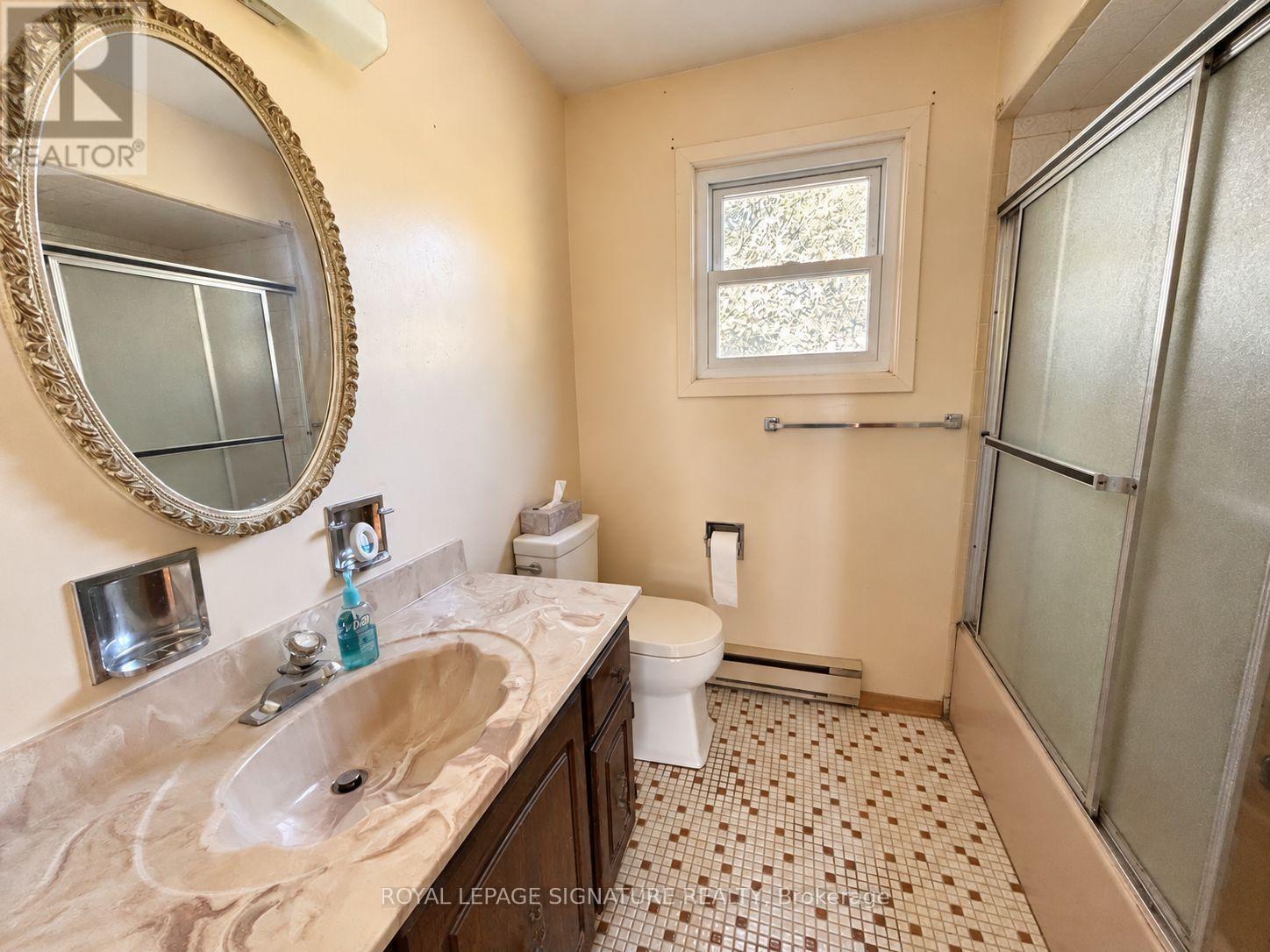 1476 Fieldlight Boulevard, Pickering, Ontario  L1V 2S4 - Photo 9 - E13882880