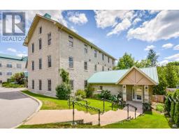 102 - 470 ST ANDREW STREET E, centre wellington (fergus), Ontario