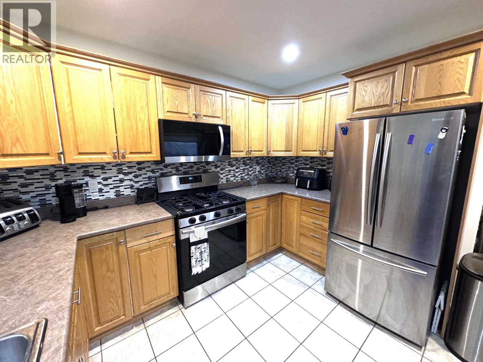 12851 Bens Road, Charlie Lake, British Columbia  V0C 1H0 - Photo 15 - R3174103