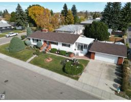 15207 73a St NW, Edmonton, Alberta T5C 0W7 (30387814)