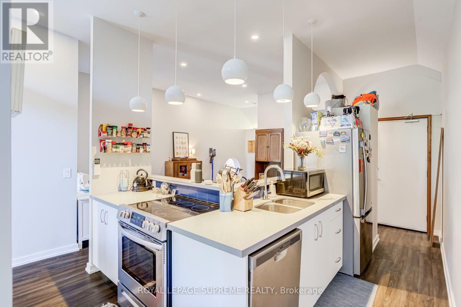 767 Euclid Avenue, Toronto, Ontario  M6G 2V3 - Photo 18 - C13882836