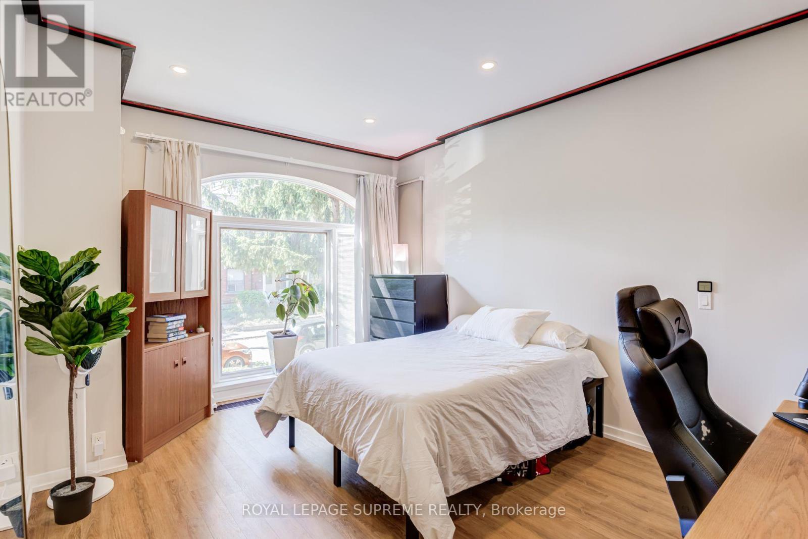 767 Euclid Avenue, Toronto, Ontario  M6G 2V3 - Photo 10 - C13882836