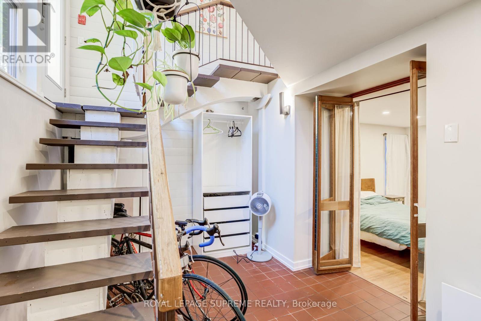 767 Euclid Avenue, Toronto, Ontario  M6G 2V3 - Photo 13 - C13882836