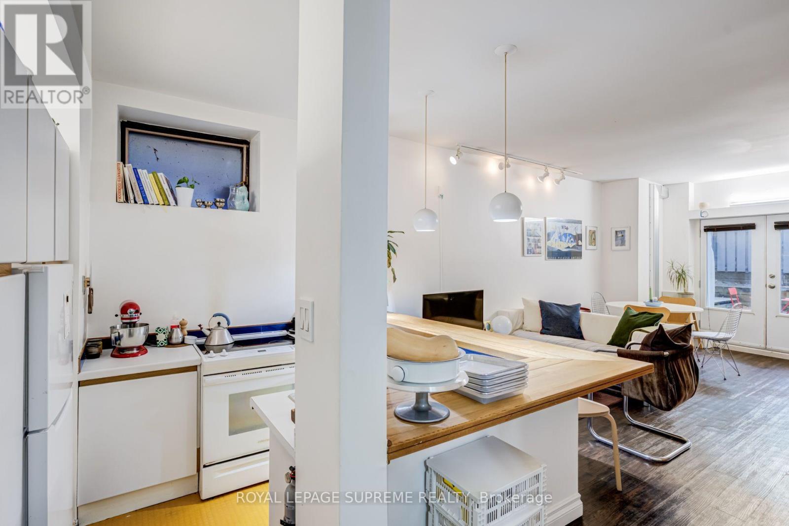 767 Euclid Avenue, Toronto, Ontario  M6G 2V3 - Photo 47 - C13882836