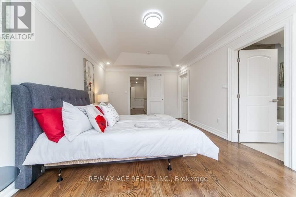 48a Leyton Avenue, Toronto, Ontario  M1L 3T7 - Photo 11 - E13867674