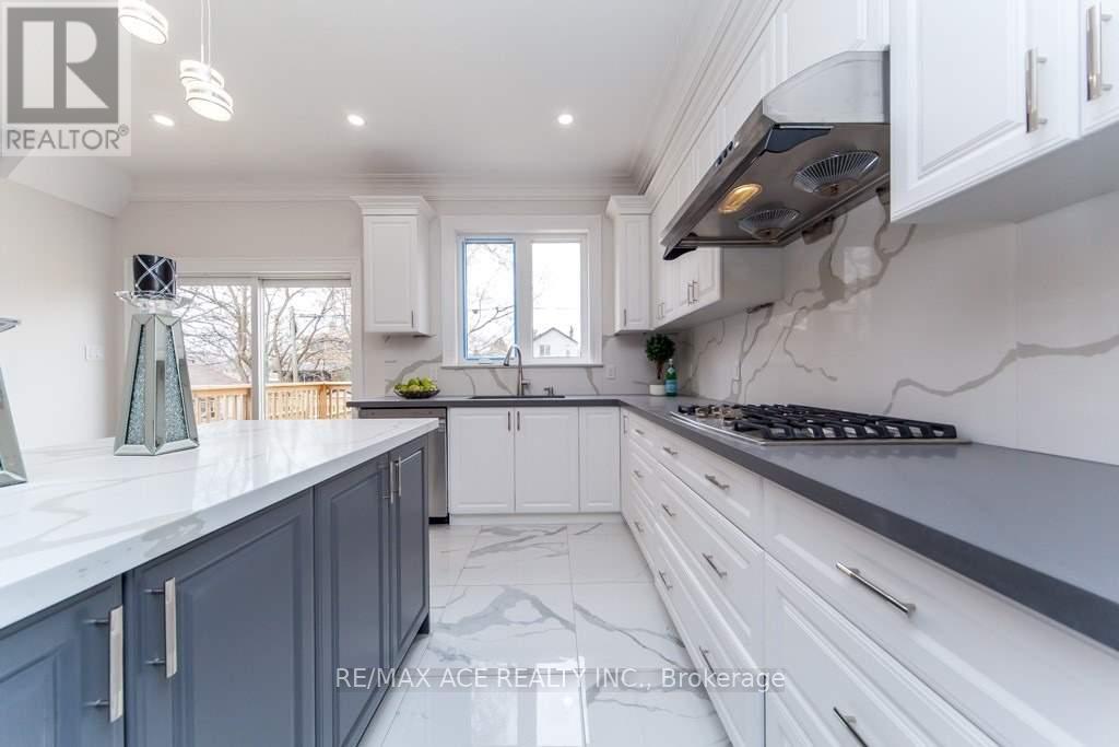 48a Leyton Avenue, Toronto, Ontario  M1L 3T7 - Photo 7 - E13867674