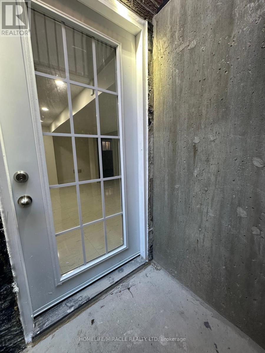 20 ARRAN CRESCENT
