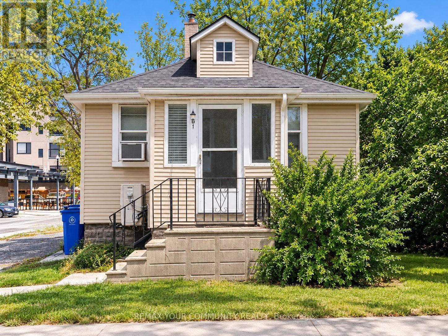 66 PROSPECT STREET, Newmarket, Ontario