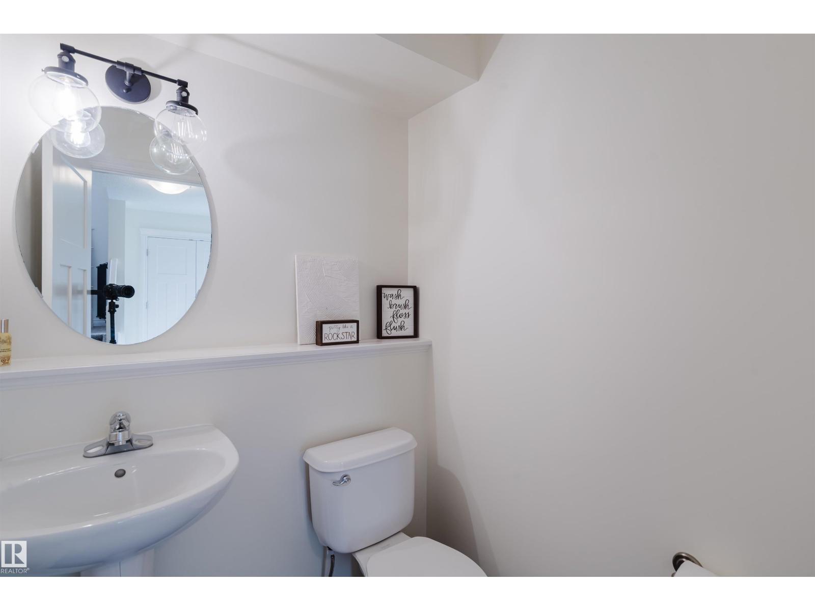 44 HAMILTON CT