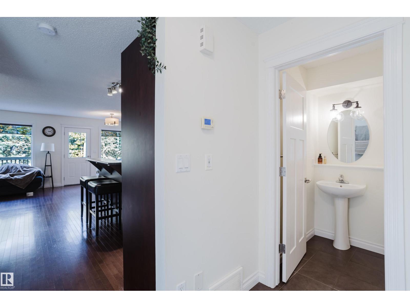 44 HAMILTON CT