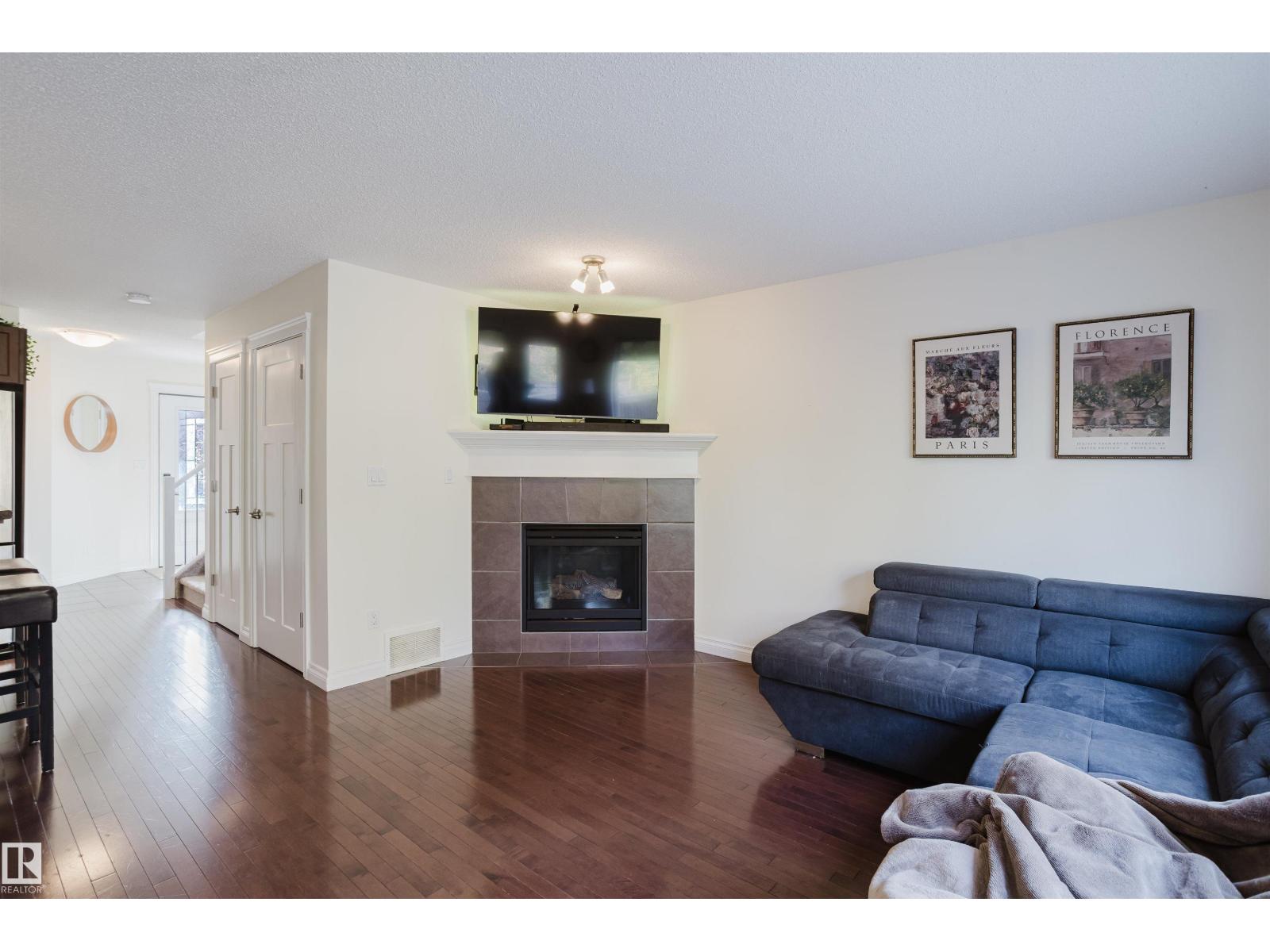 44 HAMILTON CT