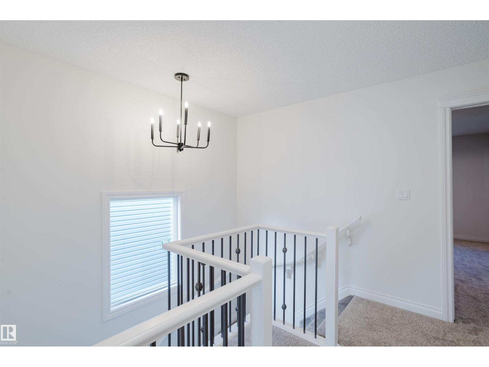 44 HAMILTON CT