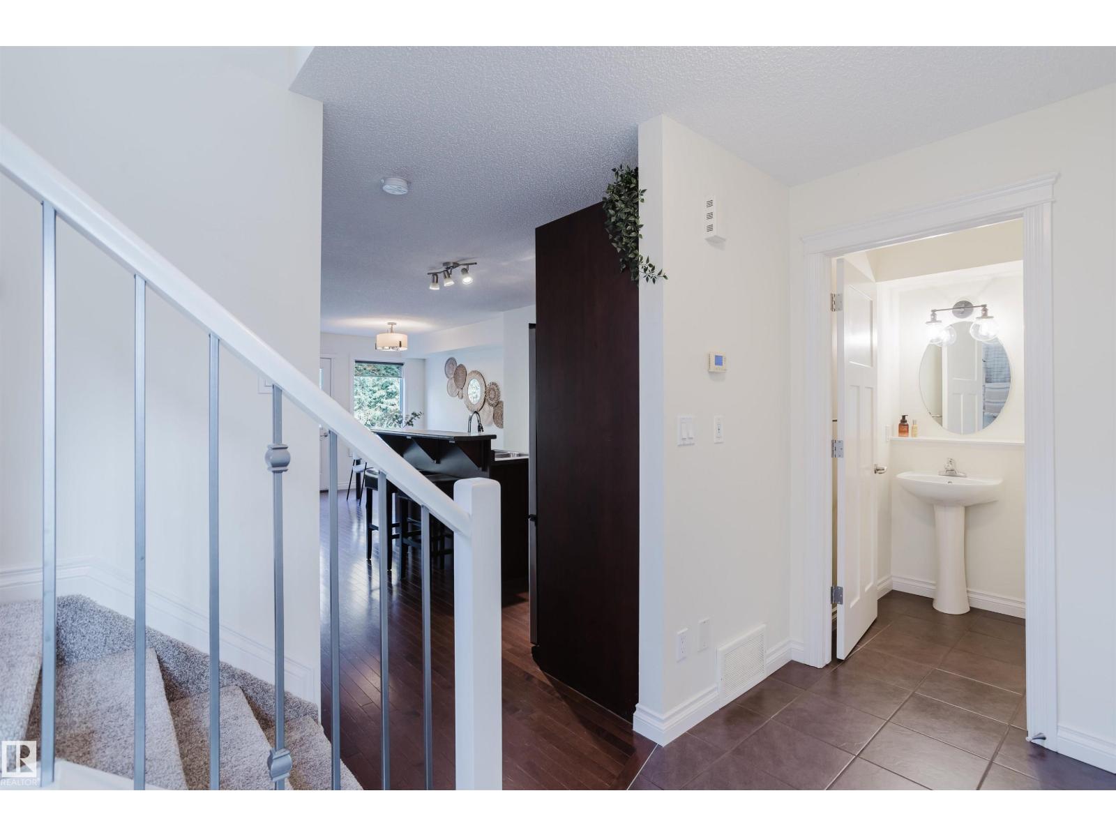 44 HAMILTON CT