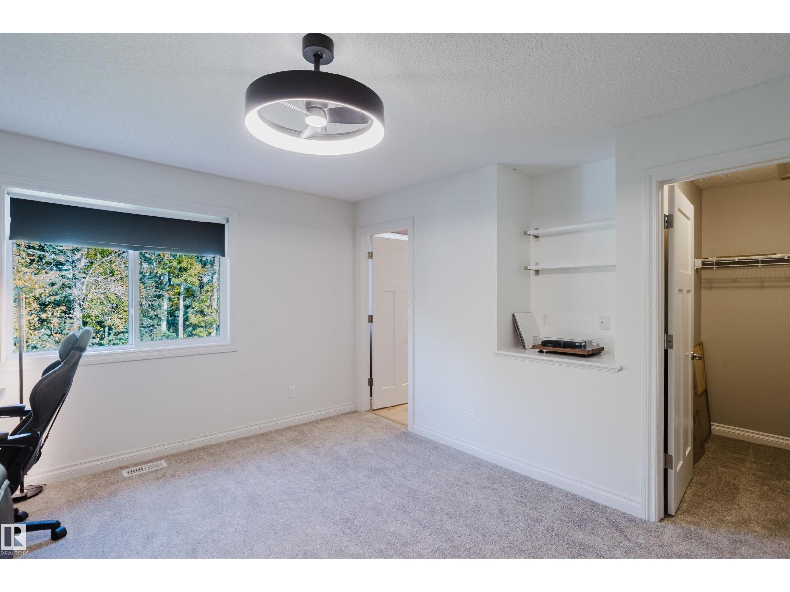 44 HAMILTON CT