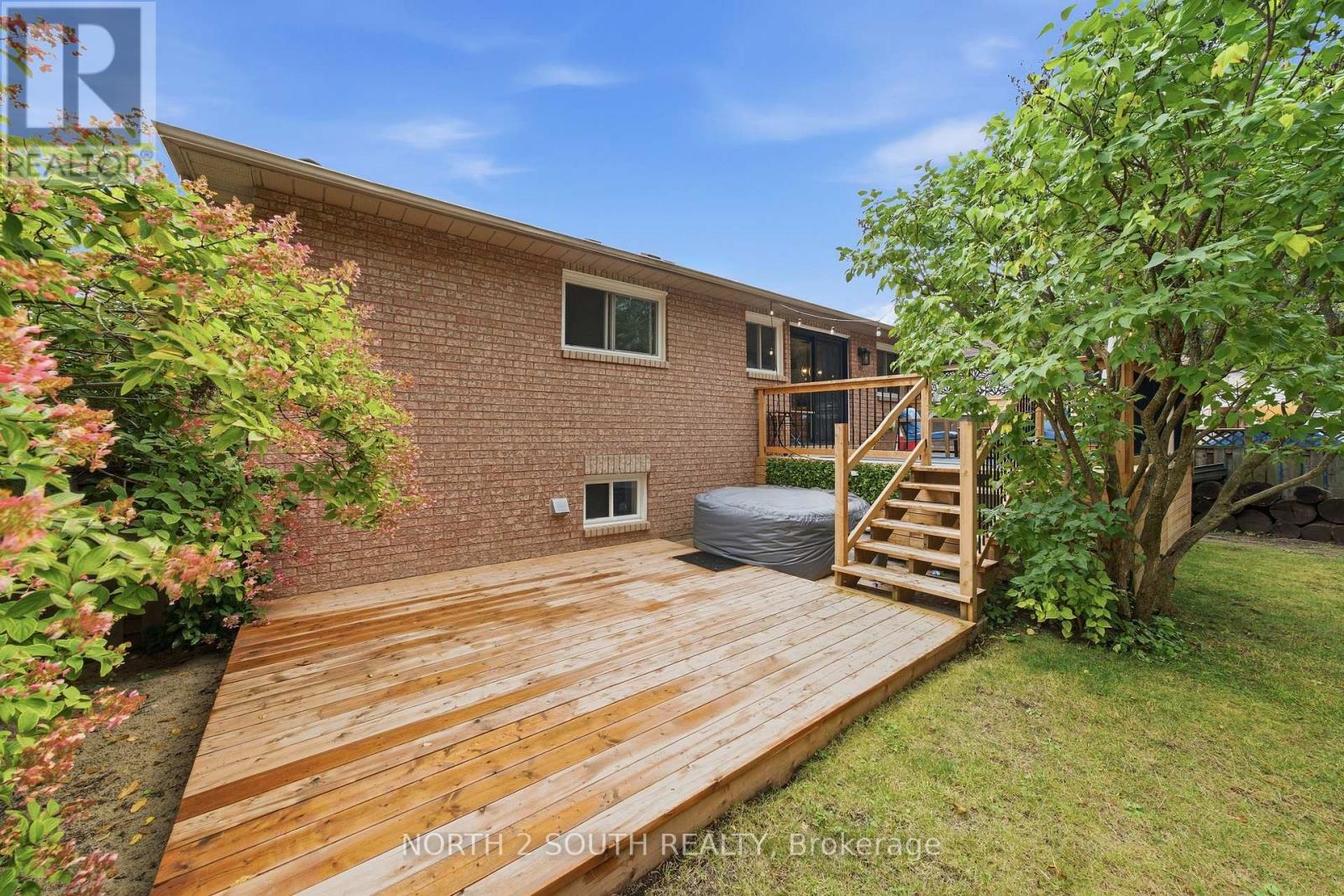74 Leo Boulevard, Wasaga Beach, Ontario  L9Z 1C5 - Photo 38 - S13882832