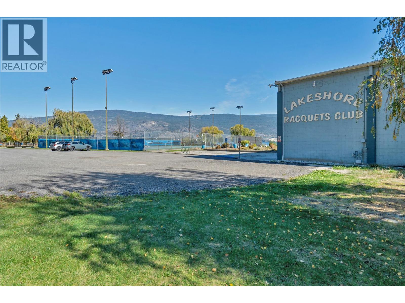 13417 Lakeshore Drive Unit# 113