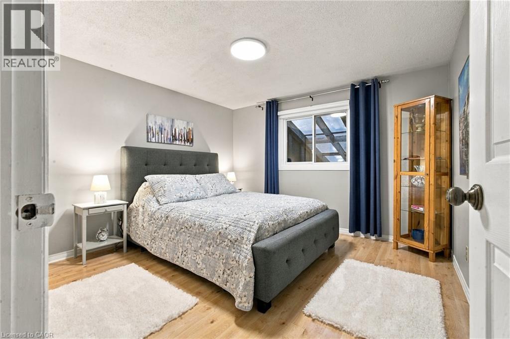 802 Strasburg Road, Kitchener, Ontario  N2E 2Y3 - Photo 19 - 40867588