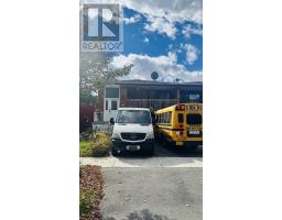 18 CURTIS DRIVE, Brampton, Ontario