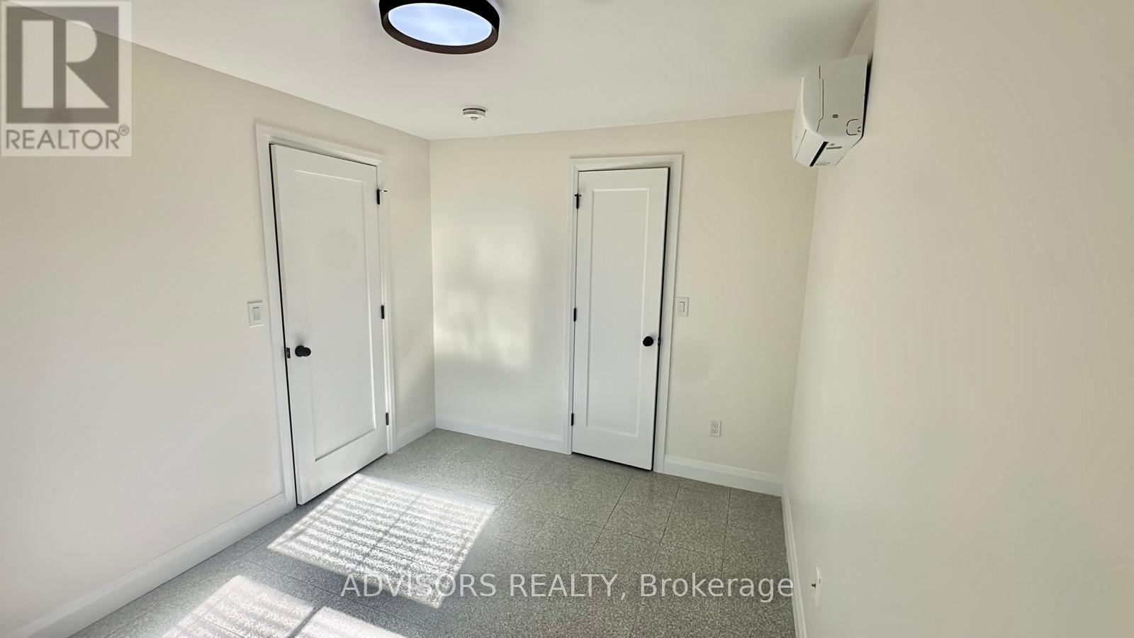 4 - 3717 Lakeshore Boulevard W, Toronto, Ontario  M8W 1P8 - Photo 5 - W13882818