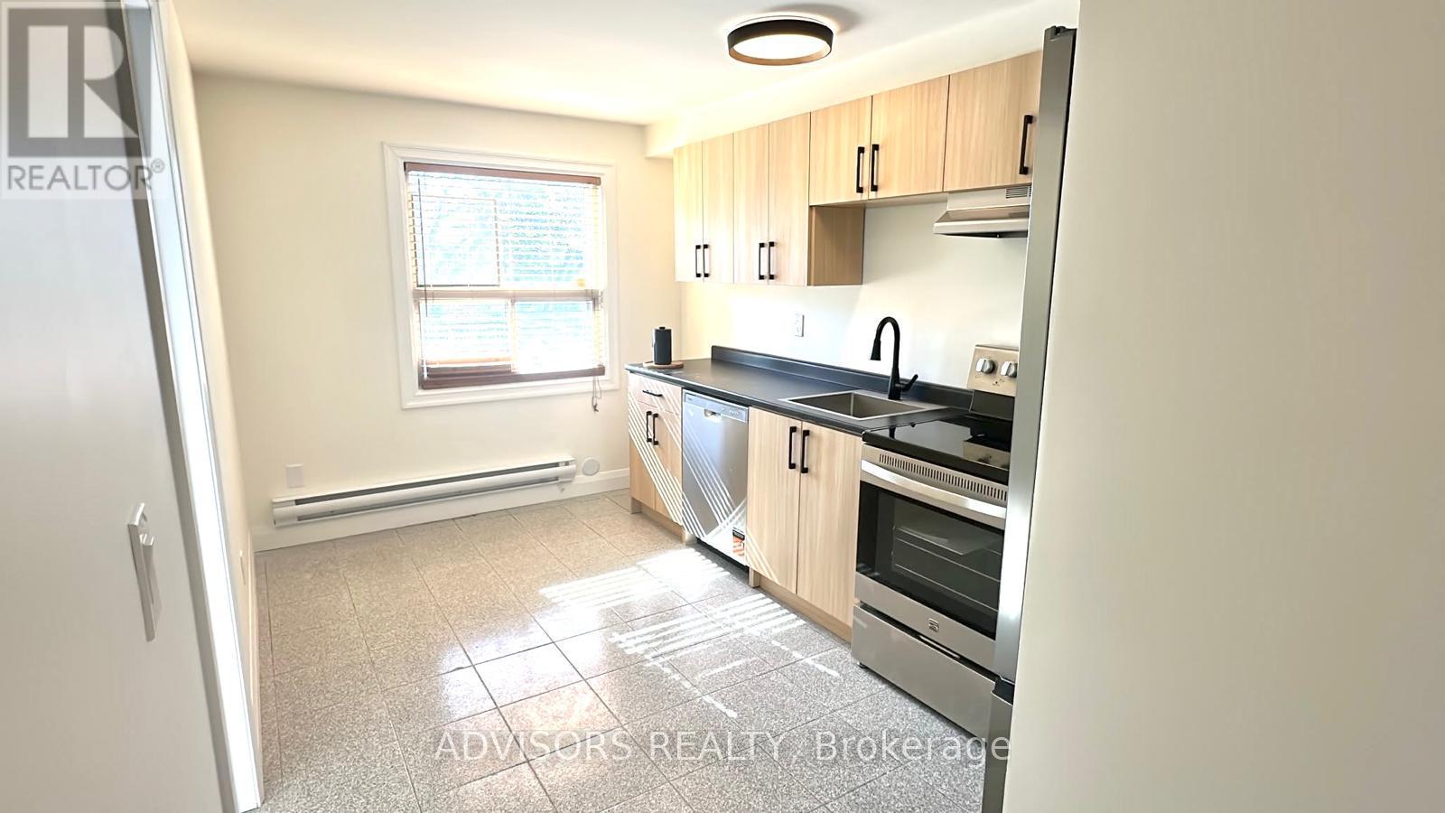 4 - 3717 Lakeshore Boulevard W, Toronto, Ontario  M8W 1P8 - Photo 9 - W13882818