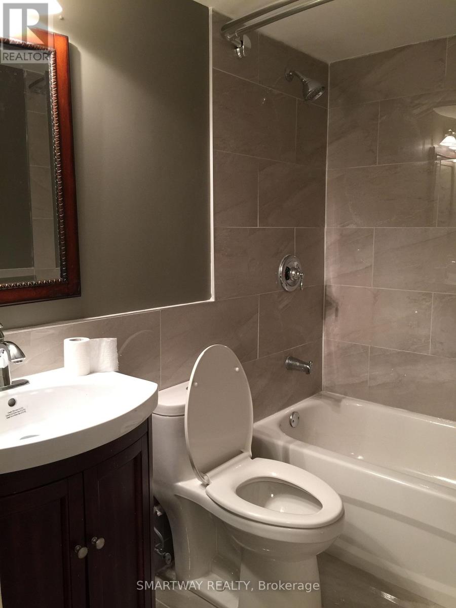 507 - 4 Lisa Street, Brampton, Ontario  L6T 4B6 - Photo 8 - W13882826