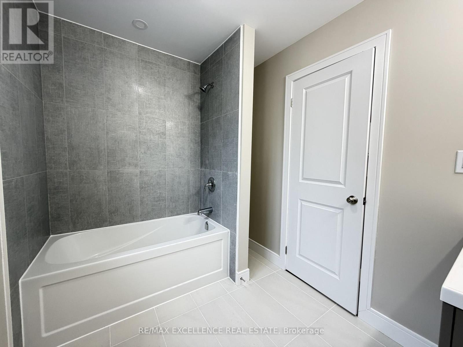 18 Huff Avenue, Brantford, Ontario  N3R 2A3 - Photo 14 - X13882748