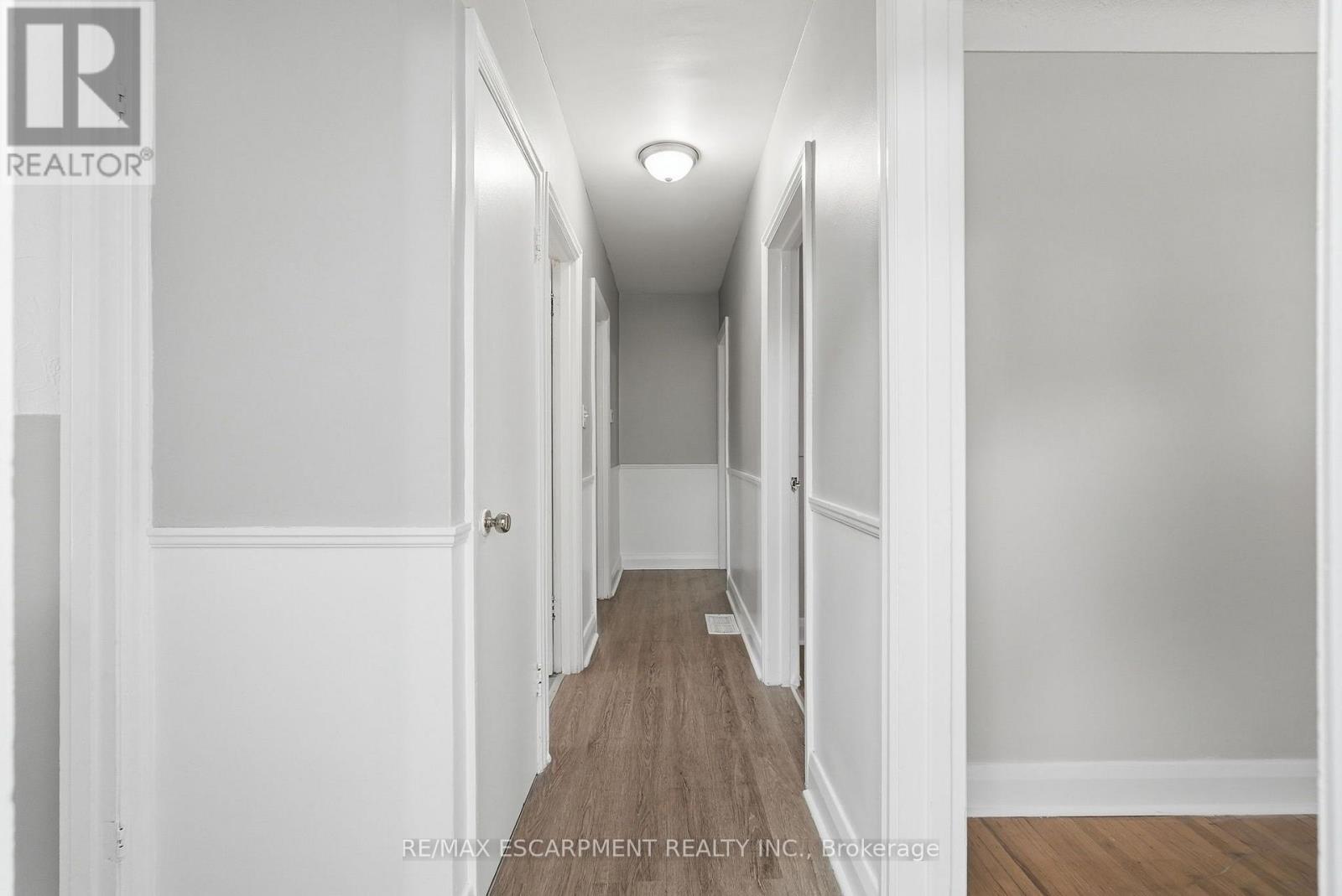 7 Sheldon Street, Hamilton, Ontario  L9H 4P3 - Photo 13 - X13882800
