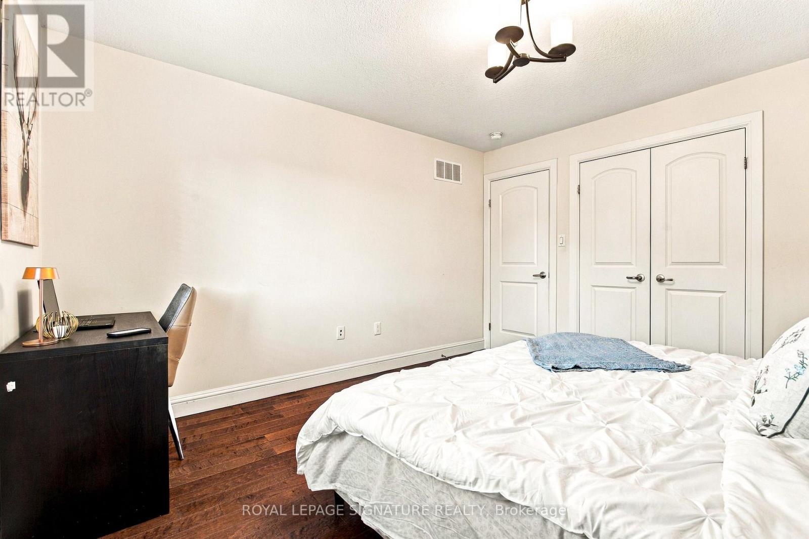 17 Lagoon Avenue, Hamilton, Ontario  L8H 7C4 - Photo 34 - X13882814