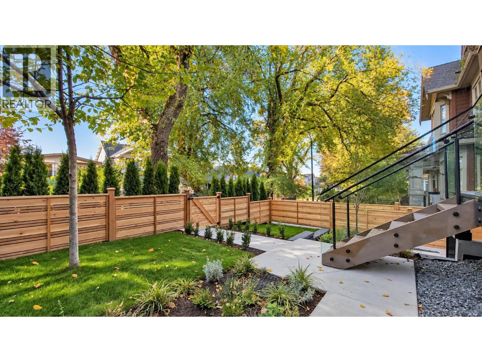 1 746 E 12th Avenue, Vancouver, British Columbia  V5T 2H9 - Photo 2 - R3173203